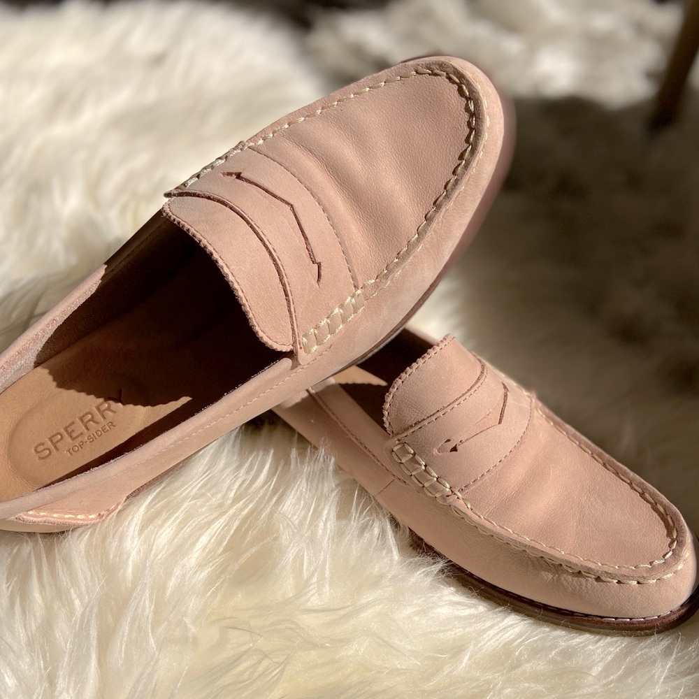 Sperry Women’s Seaport classic penny loafer leather shoes